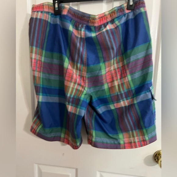 Men’s Chaps swim trunks. Size large. - Picture 6 of 7